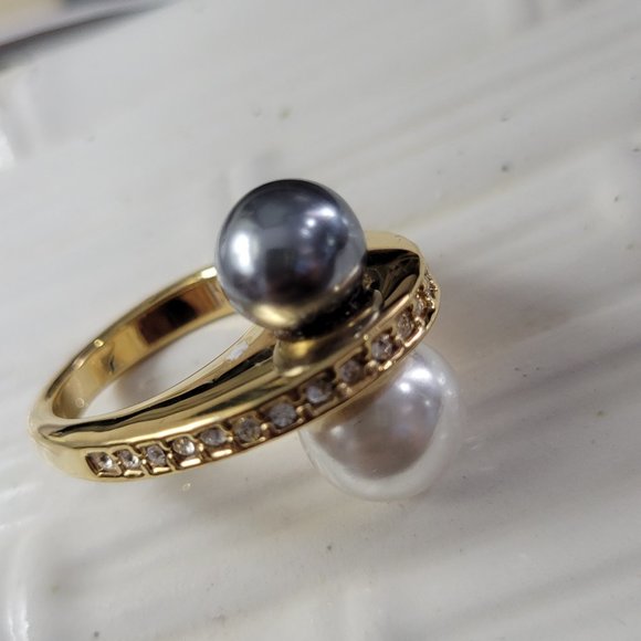 Ring Modernist Faux Pearls Luster Grey and White SIZE 9 IMPRESSIVE DESIGN RARE - Picture 7 of 10
